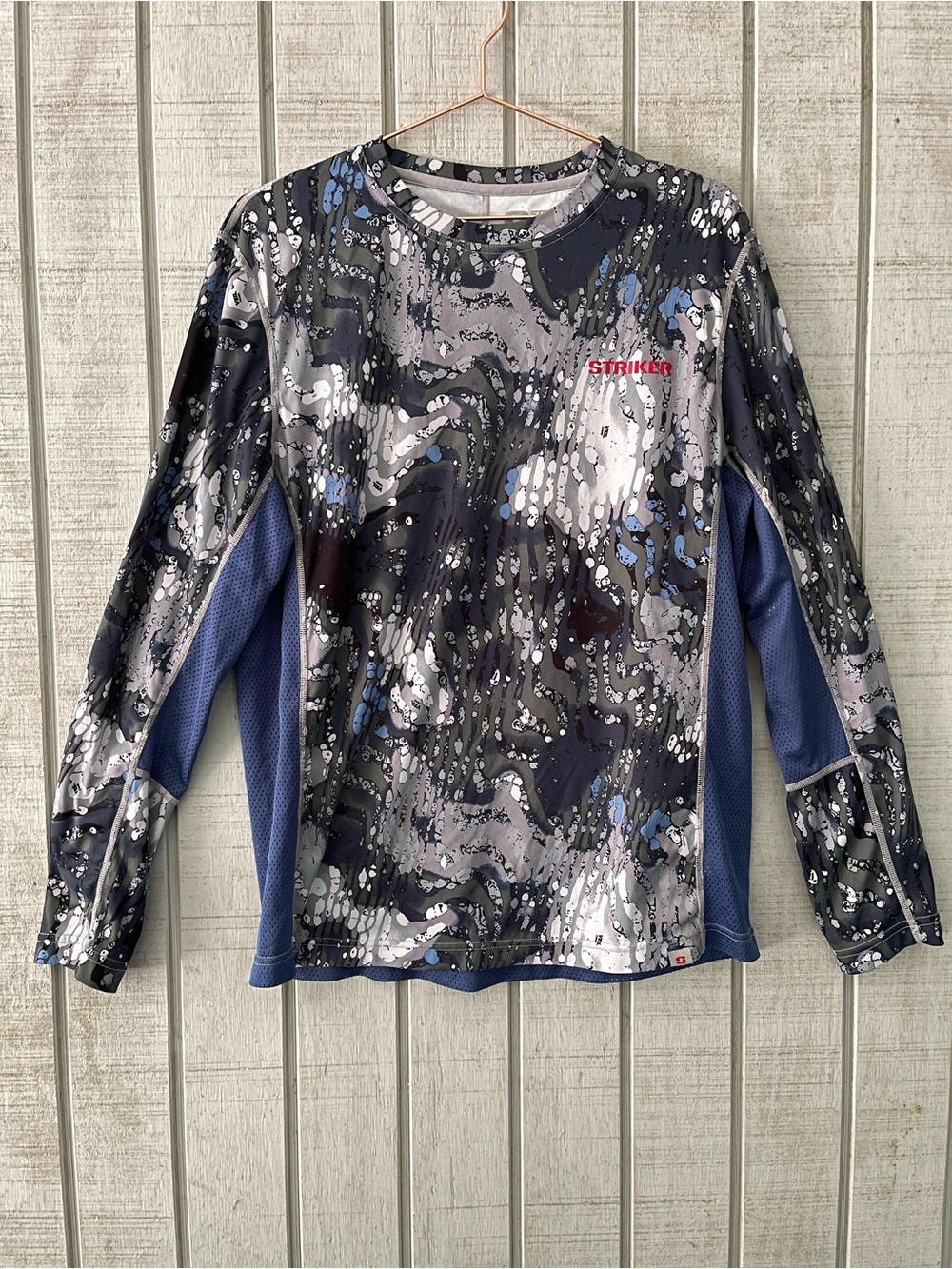 Striker Triumph Veil Stryk Camo UPF Fishing Shirt Size Medium Outdoorgear